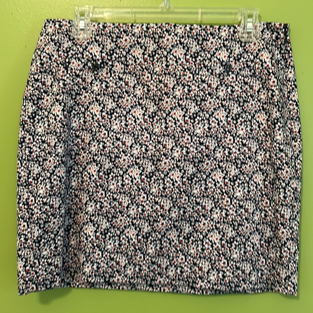 Banana Republic front pocket skirt